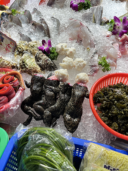 【嘉義】-體育館炭烤 海產店 熱炒店 新鮮好吃 【嘉義】-體育館炭烤 海產店 熱炒店 新鮮好吃