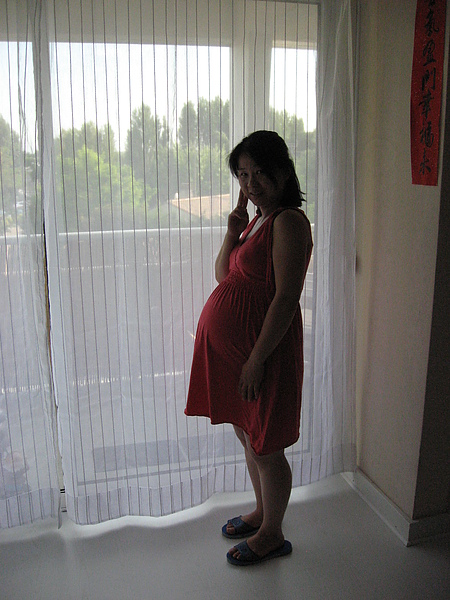 36 weeks 05.JPG