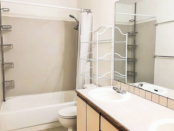 #305-衛浴.jpg #305-衛浴.jpg