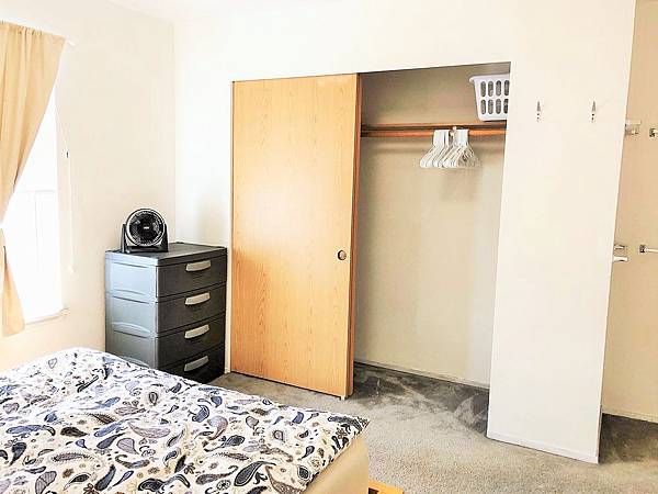 #305-000-Room 1-2.jpg #305-000-Room 1-2.jpg