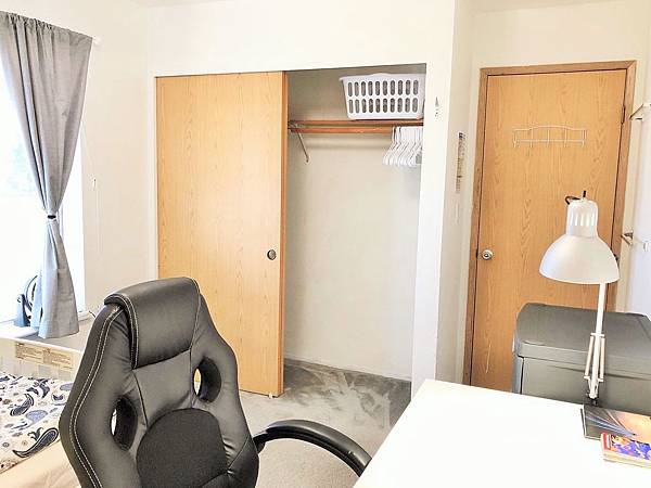 #305-000-Room 2-3.jpg #305-000-Room 2-3.jpg