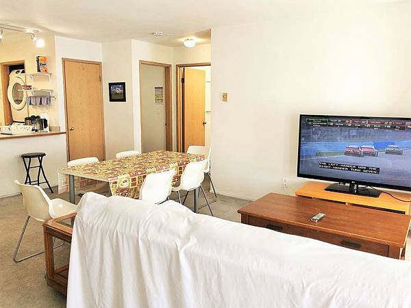 #305-010.jpg #305-010.jpg