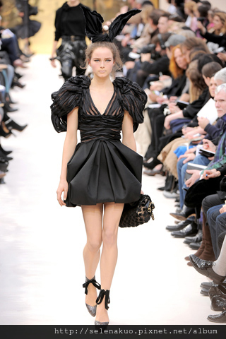 Louis Vuitton Ready to Wear – Fall 2009 – 2010