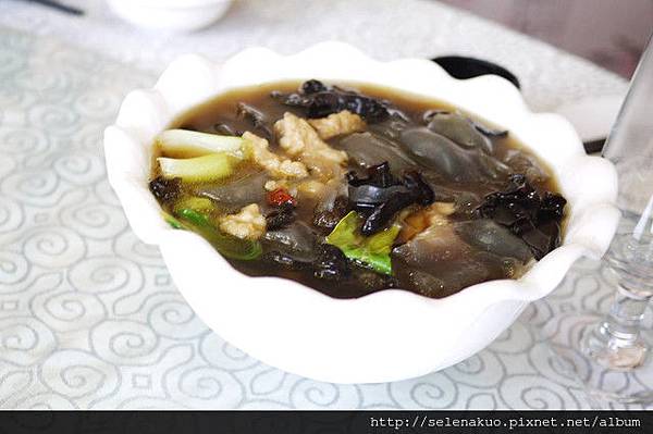 這裡有名的湯湯水水料理~ 是麻辣的味道