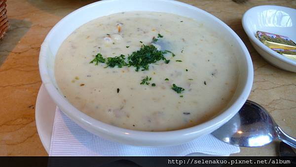 超新鮮的clam chowder~讚