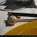貝殼筷架 (竟然有筷子喔)