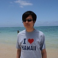 穿I LOVE HAWAII喔