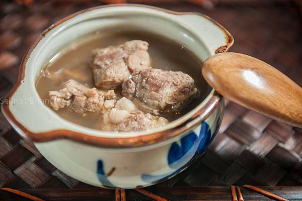 肉骨茶