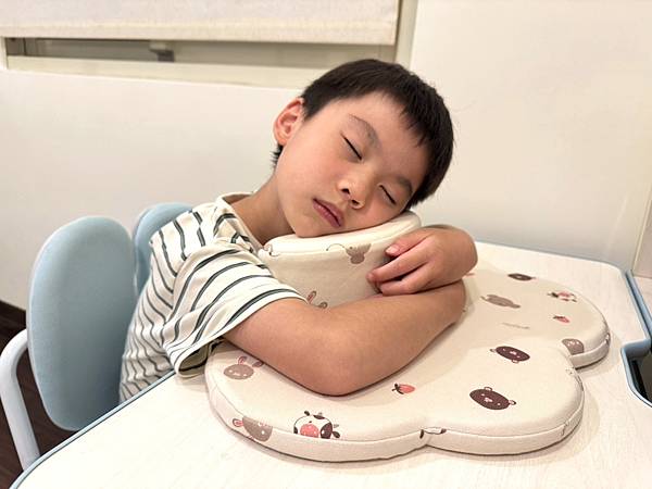 【小學生午睡枕推薦】給孩子最舒適的呵護｜GreySa格蕾莎｜
