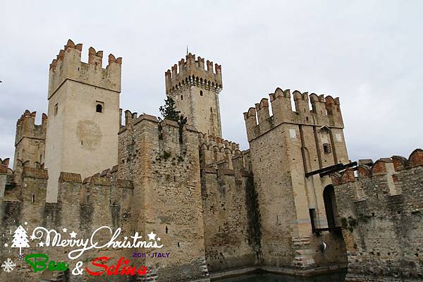 Italy_1209_0089 城堡.JPG