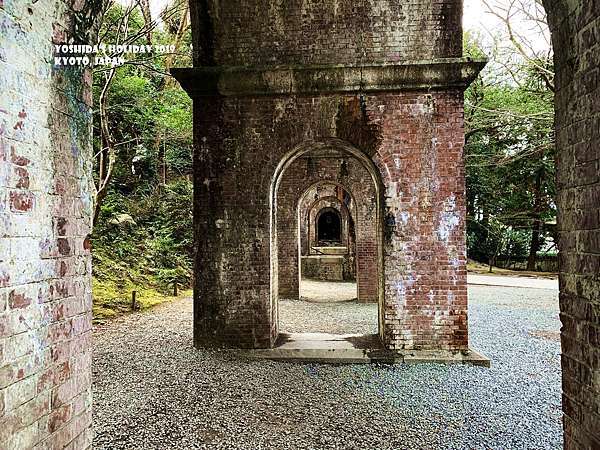 Japan 京都面試之旅 京都 蹴上散策之二 南禪寺 水路閣 宏偉的三門與琵琶湖疏水道 我的世界 來自於無限城市的串連 僕の世界は広大な風景が無限に繋いで築くこと