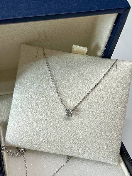 [珠寶] 藍線Vendome Aoyoma 26.4分單鑽項