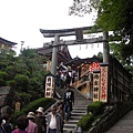 求戀愛一定要到的地主神社，就在清水寺裡喔