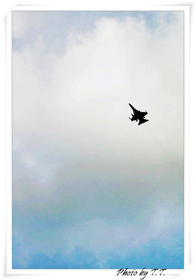 264042_233196916690687_2822882_n