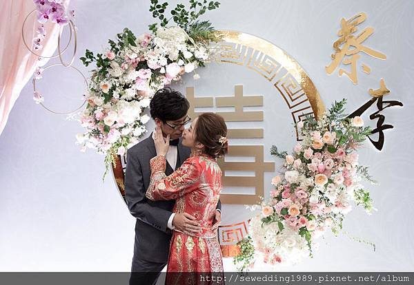 中國風婚禮佈置頂花懸浮花藝設計 中國風婚禮佈置頂花懸浮花藝設計