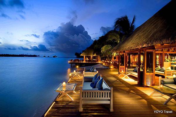 maldives-conrad-bar.jpg