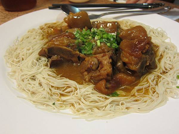 高雄鳳山區=<食>上海洋樓~家庭聚餐好去處=-上海洋樓 高雄鳳山區=<食>上海洋樓~家庭聚餐好去處=-上海洋樓