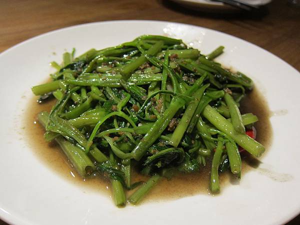 高雄苓雅區=<食>新泰城成功店~去不了泰國就吃泰國料理吧=-新泰城 高雄苓雅區=<食>新泰城成功店~去不了泰國就吃泰國料理吧=-新泰城