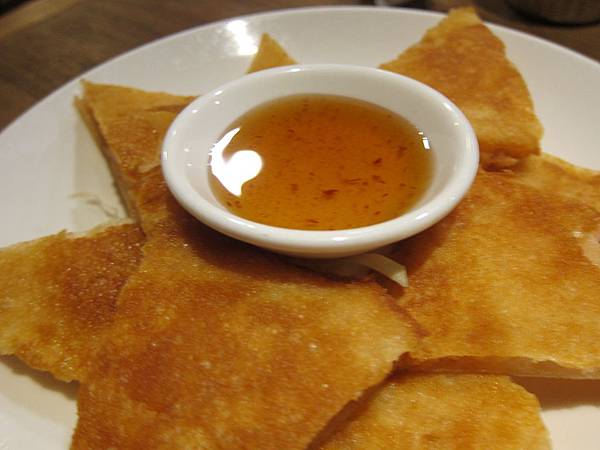 高雄苓雅區=<食>新泰城成功店~去不了泰國就吃泰國料理吧=-新泰城 高雄苓雅區=<食>新泰城成功店~去不了泰國就吃泰國料理吧=-新泰城