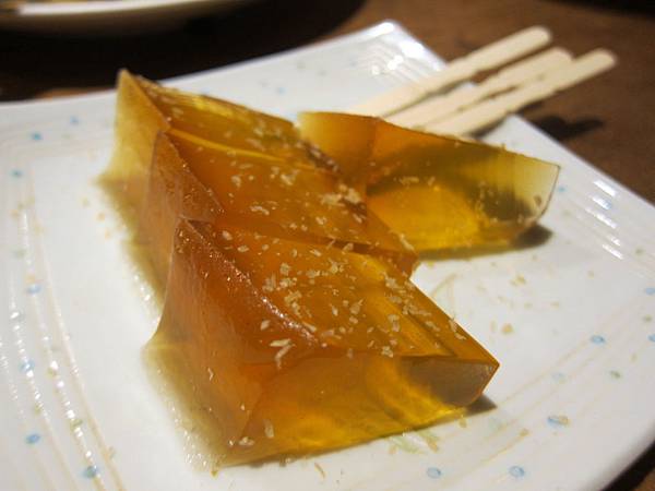 高雄苓雅區=<食>新泰城成功店~去不了泰國就吃泰國料理吧=-新泰城 高雄苓雅區=<食>新泰城成功店~去不了泰國就吃泰國料理吧=-新泰城