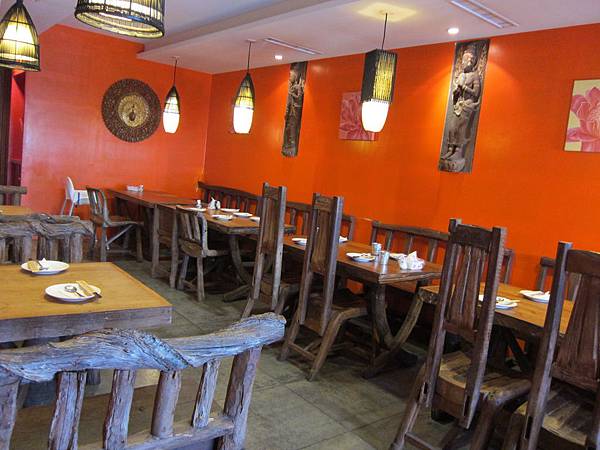 高雄苓雅區=<食>新泰城成功店~去不了泰國就吃泰國料理吧=-新泰城 高雄苓雅區=<食>新泰城成功店~去不了泰國就吃泰國料理吧=-新泰城