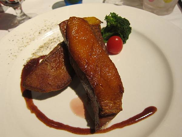 高雄前鎮區=<食>西堤牛排~我的生日餐=-西堤 高雄前鎮區=<食>西堤牛排~我的生日餐=-西堤