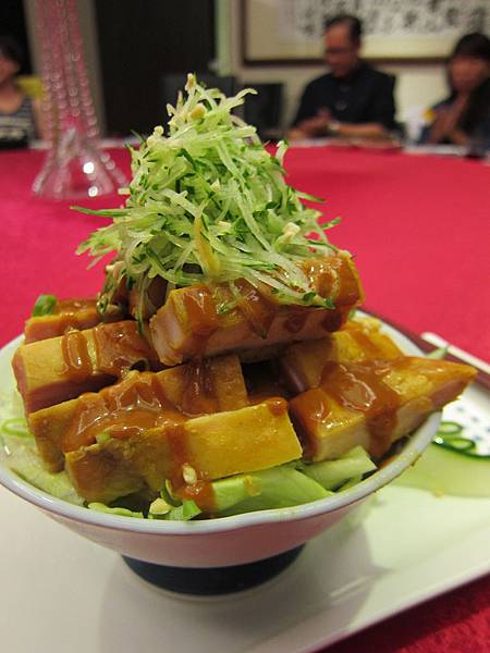 高雄鼓山區=<食>便宜坊烤鴨餐廳~傳承百年的北京好滋味=-便宜坊烤鴨餐廳 高雄鼓山區=<食>便宜坊烤鴨餐廳~傳承百年的北京好滋味=-便宜坊烤鴨餐廳