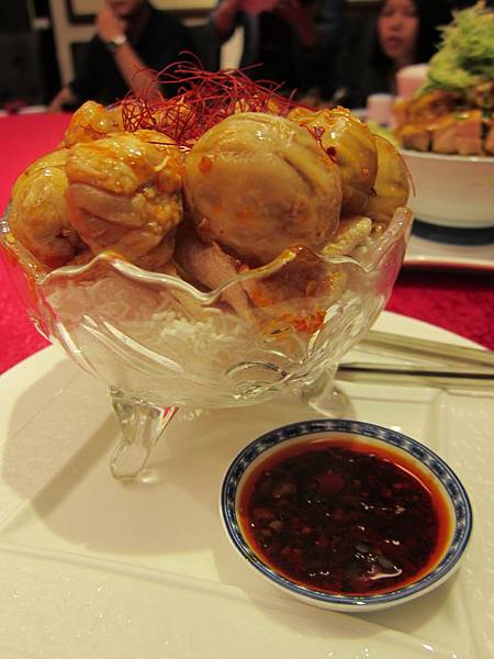 高雄鼓山區=<食>便宜坊烤鴨餐廳~傳承百年的北京好滋味=-便宜坊烤鴨餐廳 高雄鼓山區=<食>便宜坊烤鴨餐廳~傳承百年的北京好滋味=-便宜坊烤鴨餐廳