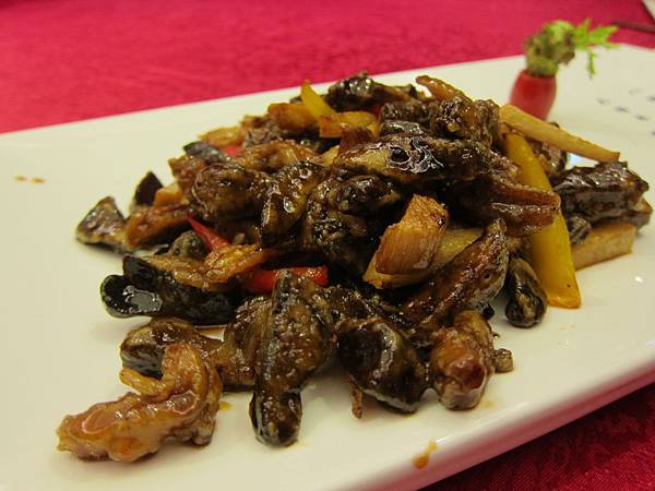 高雄鼓山區=<食>便宜坊烤鴨餐廳~傳承百年的北京好滋味=-便宜坊烤鴨餐廳 高雄鼓山區=<食>便宜坊烤鴨餐廳~傳承百年的北京好滋味=-便宜坊烤鴨餐廳