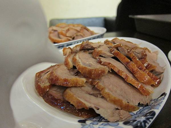 高雄鼓山區=<食>便宜坊烤鴨餐廳~傳承百年的北京好滋味=-便宜坊烤鴨餐廳 高雄鼓山區=<食>便宜坊烤鴨餐廳~傳承百年的北京好滋味=-便宜坊烤鴨餐廳