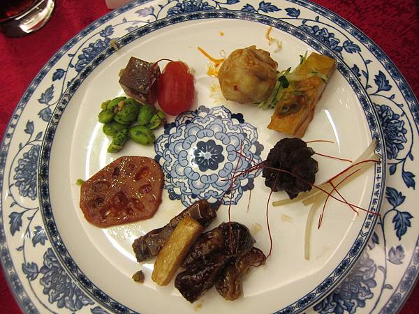 高雄鼓山區=<食>便宜坊烤鴨餐廳~傳承百年的北京好滋味=-便宜坊烤鴨餐廳 高雄鼓山區=<食>便宜坊烤鴨餐廳~傳承百年的北京好滋味=-便宜坊烤鴨餐廳