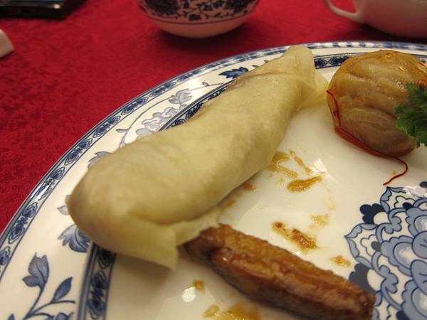 高雄鼓山區=<食>便宜坊烤鴨餐廳~傳承百年的北京好滋味=-便宜坊烤鴨餐廳 高雄鼓山區=<食>便宜坊烤鴨餐廳~傳承百年的北京好滋味=-便宜坊烤鴨餐廳