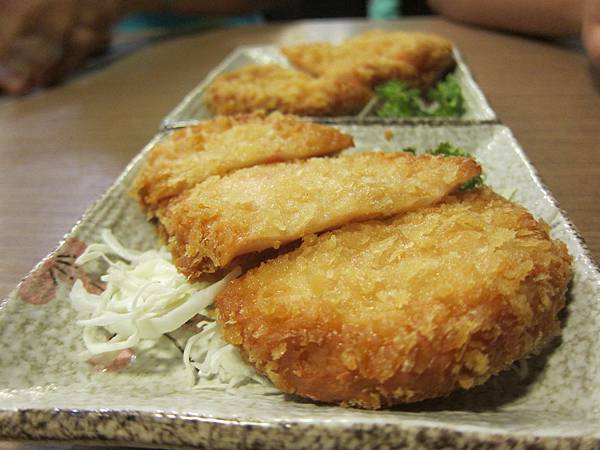 高雄前金區=<食>珍珍珍日本拉麵~高雄老拉麵館=-珍珍珍日本拉麵 高雄前金區=<食>珍珍珍日本拉麵~高雄老拉麵館=-珍珍珍日本拉麵