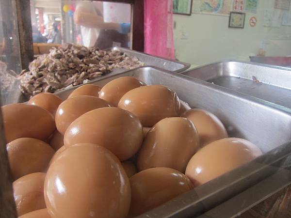 桃園大溪區=<食>達摩麵店 ~ 黃金蛋、油豆腐都讓我想要膜拜一下老闆啊= 桃園大溪區=<食>達摩麵店 ~ 黃金蛋、油豆腐都讓我想要膜拜一下老闆啊=