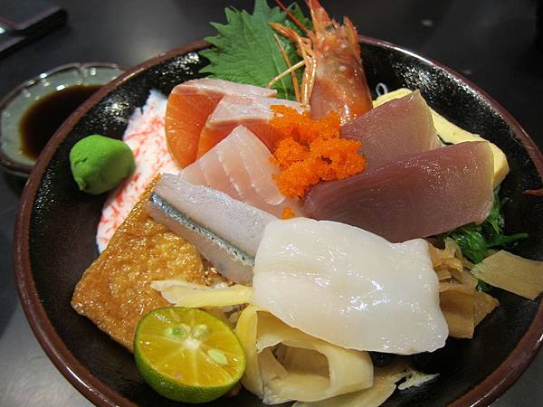 高雄苓雅區=<食>八坂丼屋~大遠百美食街的完美新選擇=-八坂丼屋 高雄苓雅區=<食>八坂丼屋~大遠百美食街的完美新選擇=-八坂丼屋