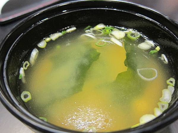 高雄苓雅區=<食>八坂丼屋~大遠百美食街的完美新選擇=-八坂丼屋 高雄苓雅區=<食>八坂丼屋~大遠百美食街的完美新選擇=-八坂丼屋