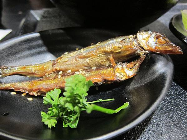 高雄苓雅區=<食>八坂丼屋~大遠百美食街的完美新選擇=-八坂丼屋 高雄苓雅區=<食>八坂丼屋~大遠百美食街的完美新選擇=-八坂丼屋