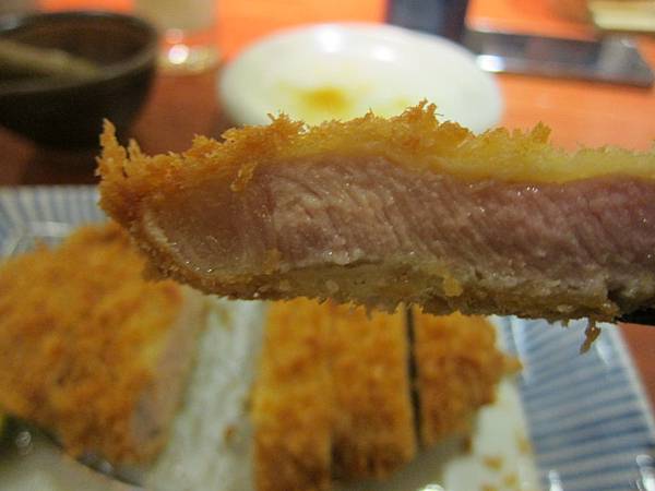 高雄前鎮區=<食>銀座杏子日式豬排~中南部唯一一家就在夢時代~dream mall love u=-銀座杏子 高雄前鎮區=<食>銀座杏子日式豬排~中南部唯一一家就在夢時代~dream mall love u=-銀座杏子