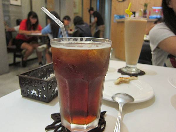 高雄三民區=<食>ZONE CAFE 弄咖啡~原來CP值不只是照價格=-ZONE CAFE 高雄三民區=<食>ZONE CAFE 弄咖啡~原來CP值不只是照價格=-ZONE CAFE