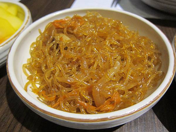 高雄前鎮區=<食>玉豆腐韓國豆腐煲專門店~一種臥虎藏龍在家樂福的概念=-玉豆腐 高雄前鎮區=<食>玉豆腐韓國豆腐煲專門店~一種臥虎藏龍在家樂福的概念=-玉豆腐