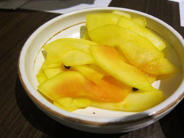 高雄前鎮區=<食>玉豆腐韓國豆腐煲專門店~一種臥虎藏龍在家樂福的概念=-玉豆腐 高雄前鎮區=<食>玉豆腐韓國豆腐煲專門店~一種臥虎藏龍在家樂福的概念=-玉豆腐