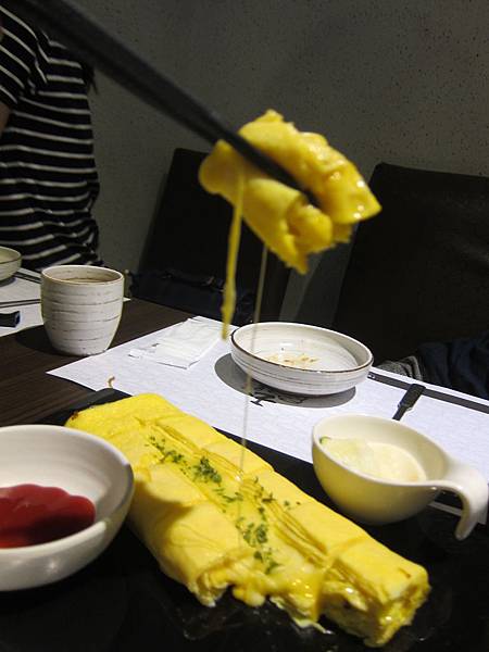 高雄前鎮區=<食>玉豆腐韓國豆腐煲專門店~一種臥虎藏龍在家樂福的概念=-玉豆腐 高雄前鎮區=<食>玉豆腐韓國豆腐煲專門店~一種臥虎藏龍在家樂福的概念=-玉豆腐