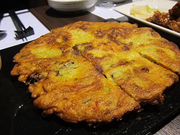 高雄前鎮區=<食>玉豆腐韓國豆腐煲專門店~一種臥虎藏龍在家樂福的概念=-玉豆腐 高雄前鎮區=<食>玉豆腐韓國豆腐煲專門店~一種臥虎藏龍在家樂福的概念=-玉豆腐