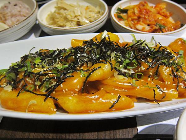 高雄前鎮區=<食>玉豆腐韓國豆腐煲專門店~一種臥虎藏龍在家樂福的概念=-玉豆腐 高雄前鎮區=<食>玉豆腐韓國豆腐煲專門店~一種臥虎藏龍在家樂福的概念=-玉豆腐