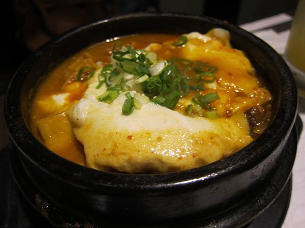 高雄前鎮區=<食>玉豆腐韓國豆腐煲專門店~一種臥虎藏龍在家樂福的概念=-玉豆腐 高雄前鎮區=<食>玉豆腐韓國豆腐煲專門店~一種臥虎藏龍在家樂福的概念=-玉豆腐