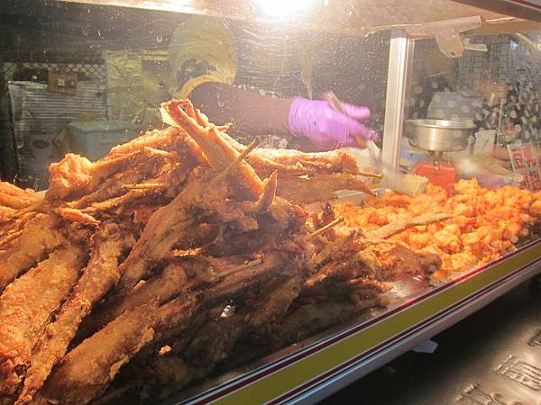 嘉義市=<食>嘉樂福夜市~好吃好樂好好玩= 嘉義市=<食>嘉樂福夜市~好吃好樂好好玩=