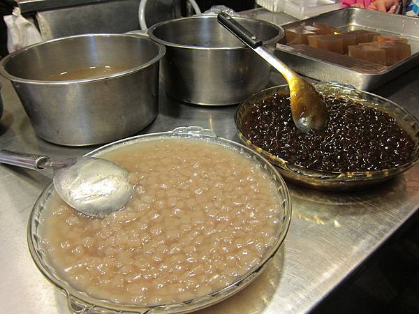 嘉義市=<食>嘉樂福夜市~好吃好樂好好玩= 嘉義市=<食>嘉樂福夜市~好吃好樂好好玩=