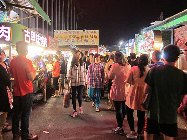 嘉義市=<食>嘉樂福夜市~好吃好樂好好玩= 嘉義市=<食>嘉樂福夜市~好吃好樂好好玩=