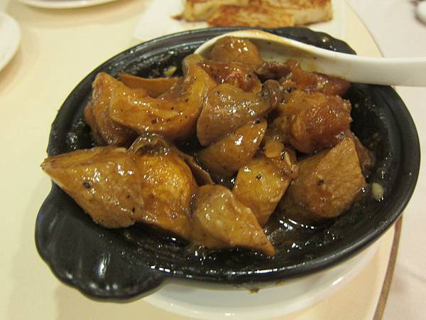 高雄三民區=<食>寒軒美饌會館-陽明館~我家的家庭式餐廳= 高雄三民區=<食>寒軒美饌會館-陽明館~我家的家庭式餐廳=