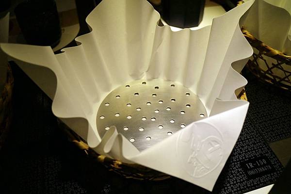 高雄左營區=<食>五円紙の火鍋~用最純白的紙,做出最純口味的紙火鍋= 高雄左營區=<食>五円紙の火鍋~用最純白的紙,做出最純口味的紙火鍋=